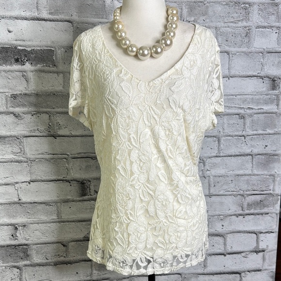Planet Elegant Cream Lace Short Sleeve V-Neck Top - Picture 1 of 8
